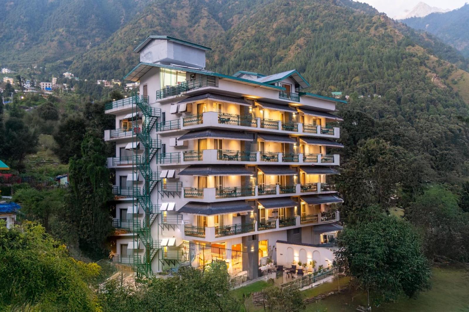 Quality Inn By Lawrence Hotels Dharamszala Kültér fotó